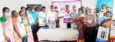 வெண்புள்ளிகள் விழிப்புணா்வு இயக்க பயிற்சி முகாம்