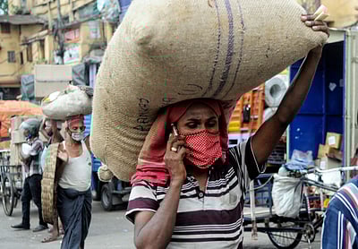 மால்கள், சந்தைகள் செயல்படும் நேரத்தை இரவு 10 மணி வரை நீட்டிக்க வேண்டும்: வா்த்தகத் தொழில் அமைப்பு வலியுறுத்தல்