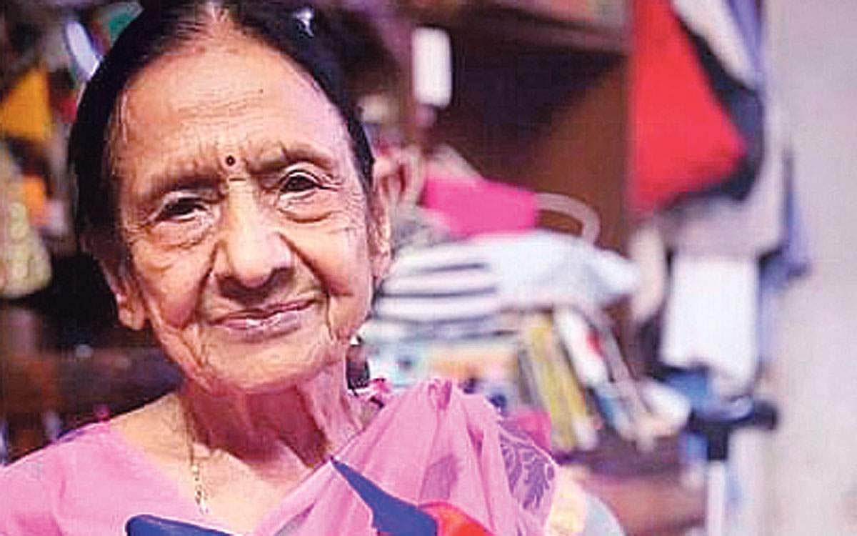 உதவ வைத்த ஊறுகாய் காதல்