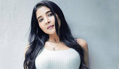 ஜொலிக்கும் சாக்‌ஷி - படத்தொகுப்பு!