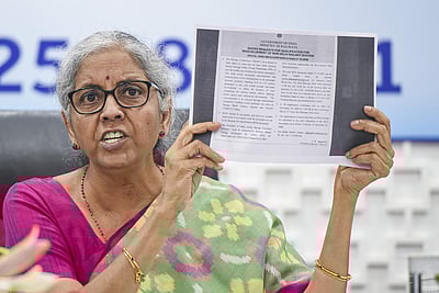 நாட்டின் வளங்களை விற்று லஞ்சம் வாங்கிய காங்கிரஸ்: நிர்மலா சீதாராமன் குற்றச்சாட்டு