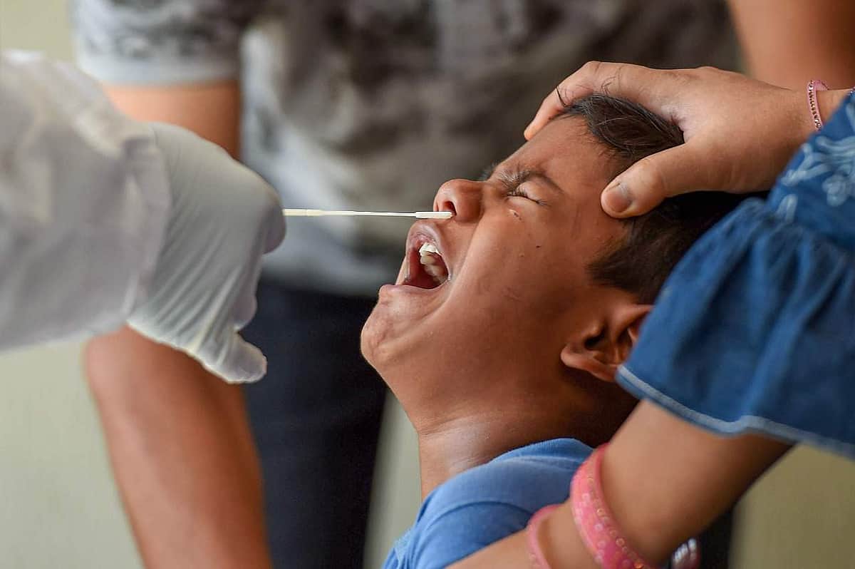 கர்நாடகத்துக்காக பிரார்த்தனை செய்யுங்கள்: மருத்துவ நிபுணர்