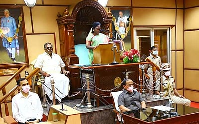 புதுவை: திருக்குறளுடன் உரையைத் தொடங்கினார் துணைநிலை ஆளுநர் தமிழிசை