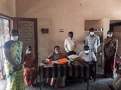 மாற்றுத்திறனாளிகள் தவறாமல் தடுப்பூசி செலுத்திக்கொள்ள அறிவுறுத்தல்