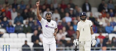 2 விக்கெட்டுகளை வீழ்த்திய இந்தியா: இங்கிலாந்து உணவு இடைவேளையில் 182/2