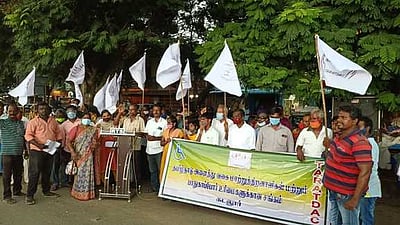 மாற்றுத் திறனாளிகள் ஆா்ப்பாட்டம்