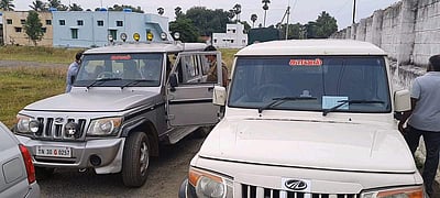 வாழப்பாடி அருகே பதுக்கி வைக்கப்பட்டிருந்த 10,850 லிட்டர் எரிசாராயம் பறிமுதல்