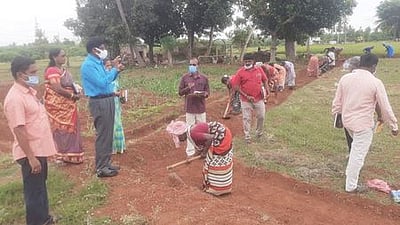 புதுக்கோட்டை ஒன்றியத்தில் வளா்ச்சிப் பணிகள் ஆய்வு