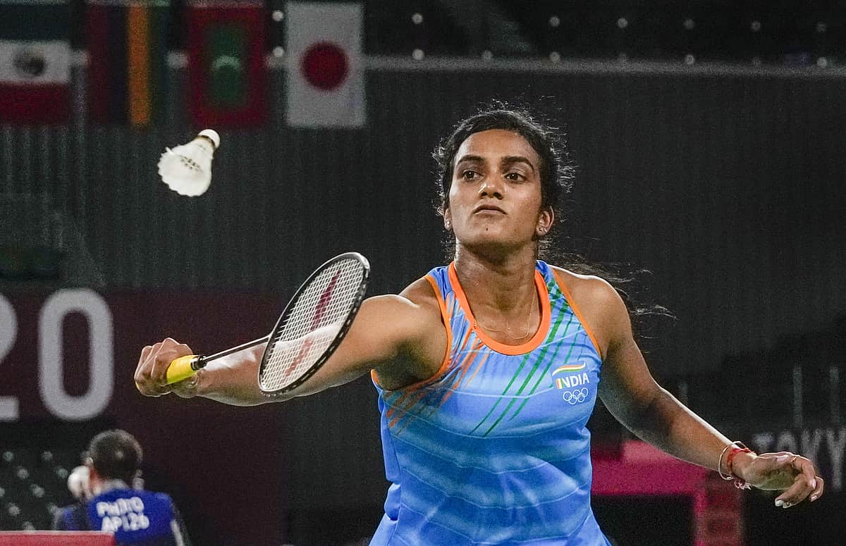 2016-ல் ரூ. 3 கோடி, 2021-ல் ரூ. 30 லட்சம்: சிந்துவுக்குப் பரிசுத்தொகை அறிவித்த ஆந்திர அரசு