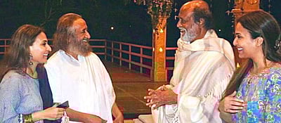 ஸ்ரீ ஸ்ரீ ரவிசங்கர் - ரஜினி சந்திப்பு