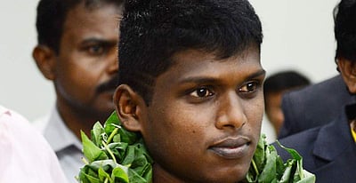 வெள்ளிப் பதக்கம் வென்ற மாரியப்பன்: மோடி பாராட்டு