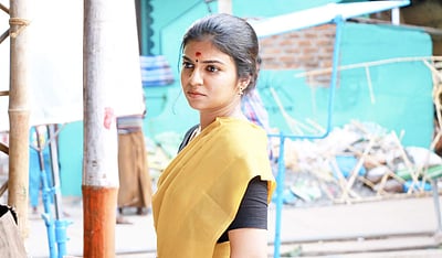 நடிகை ரவீனாவின் தந்தை மரணம் : விஷால் இரங்கல்