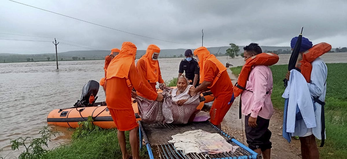 ம.பி.யில் ஏற்பட்ட வெள்ளத்தால் 240 கிராமங்கள் பாதிப்பு