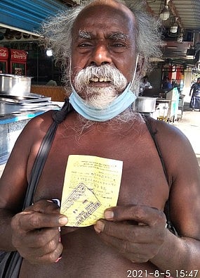 கரோனா நிவாரண நிதிக்கு ரூ. 10 ஆயிரம் வழங்கிய முதியவா்