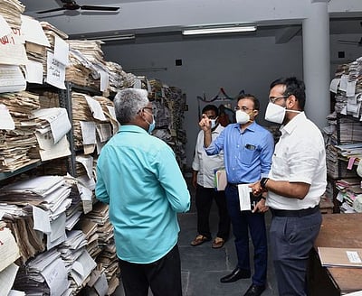 பொதுமக்களுக்கு பொதுசேவை மையப் பணிகள் விரைந்து கிடைக்கவேண்டும்