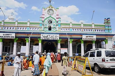 நாகை மாவட்டத்தில் வழிபாட்டுத் தலங்கள் மூடல்