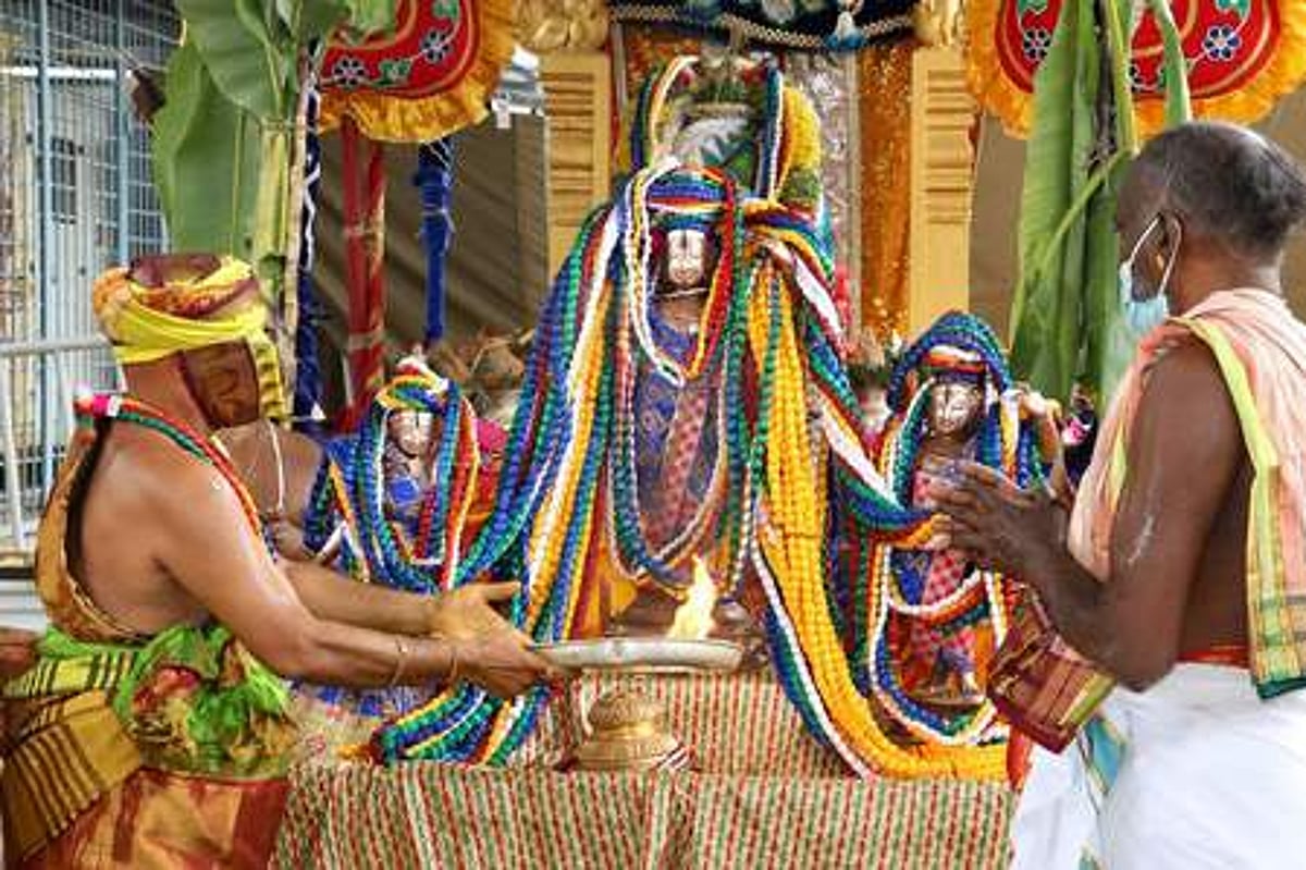 திருப்பதி ஸ்ரீகோதண்டராமா் கோயிலில் பவித்ர சமா்ப்பணம்