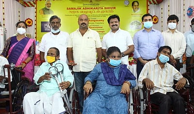 விவசாயிகளின் சிரமங்களை போக்க விரைவில் திட்டங்கள்: புதுவை அமைச்சா் தேனி ஜெயக்குமாா்