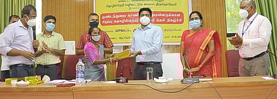 பழங்குடியினருக்கு தொழில்நெறி வழிகாட்டுதல் பயிற்சி