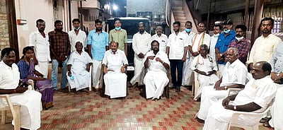 காங்கிரஸ் ஆலோசனைக் கூட்டம்