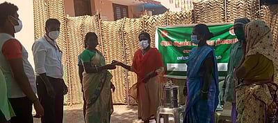 தோ்க்கன்குளத்தில் இருவருக்கு கரோனா அறிகுறி