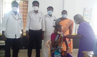 பேய்க்குளம் பகுதியில் கரோனா தடுப்பூசி முகாம்