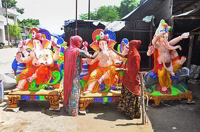 விநாயகர் சதுர்த்தி: நாட்டு மக்களுக்கு குடியரசுத் தலைவர், பிரதமர் மோடி வாழ்த்து