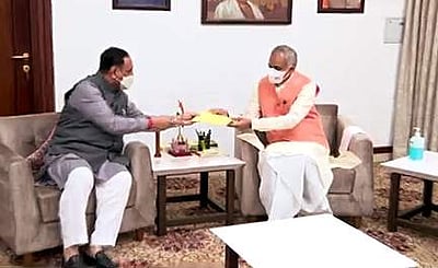 காந்தி நகரில் குஜராத் பாஜக எம்எல்ஏ-க்கள்: புதிய முதல்வர் நாளை அறிவிப்பு!