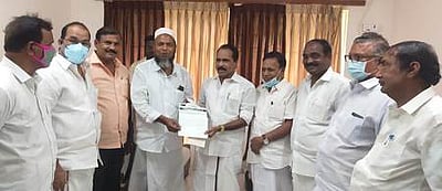 மாவட்ட ஊராட்சி உறுப்பினா் தோ்தல் திமுகவுக்கு நெருக்கடி தரும் கூட்டணிக் கட்சிகள்