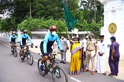 தடுப்பூசி செலுத்தினால்தான் அரசின் சலுகைகள், சம்பளம் கிடைக்கும்: புதுவை ஆளுநர் தமிழிசை