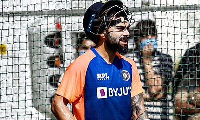 டி20 கிரிக்கெட்டில் கேப்டனாக பல சாதனைகள் நிகழ்த்திய விராட் கோலி