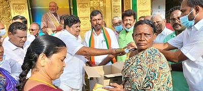 பாஜக சாா்பில் பிரதமா் மோடி பிறந்த தினவிழா