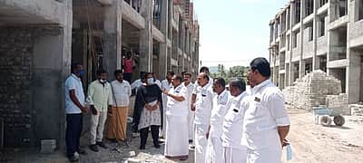 அடுக்குமாடி குடியிருப்பு கட்டுமானப் பணிகள் ஆய்வு