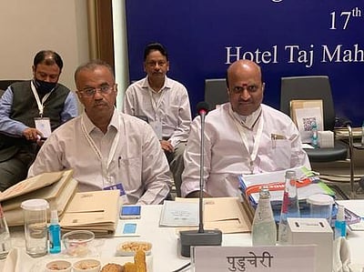 சிறிய மாநிலங்களுக்கு ஜிஎஸ்டி இழப்பீடு காலத்தை மேலும் 5 ஆண்டுகள் நீட்டிக்க வேண்டும்: புதுவை அரசு சாா்பில் வலியுறுத்தல்