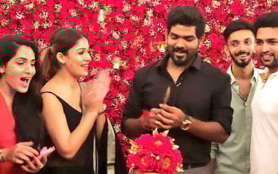 லேடி சூப்பர் ஸ்டார் நயன்தாராவுடன் பிறந்தநாள் கொண்டாடிய விக்னேஷ் சிவன் - புகைப்படங்கள்