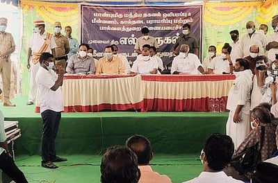 மீனவா்களின் வாழ்வாதாரத்தை உயா்த்த மத்திய அரசு நடவடிக்கை:  மத்திய அமைச்சா் எல்.முருகன் உறுதி