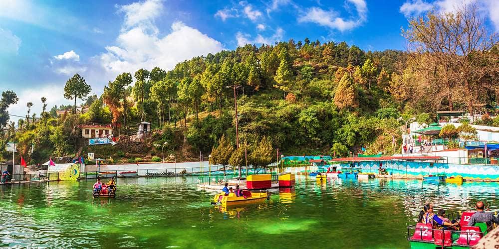 மிசெளரி: வார இறுதி நாள்களில் 15,000 பேருக்கு மட்டுமே அனுமதி