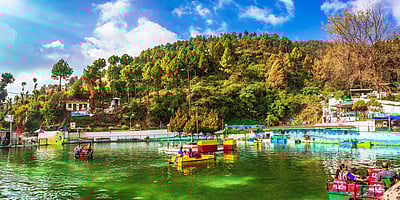 மிசெளரி: வார இறுதி நாள்களில் 15,000 பேருக்கு மட்டுமே அனுமதி