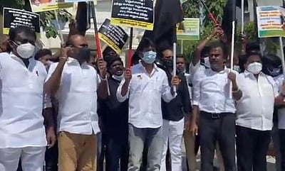 தமிழகத்தில் திமுக கூட்டணிக் கட்சியினர் ஆர்ப்பாட்டம்