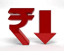 ரூபாய் மதிப்பு சரிவு: 1 டாலர் - ரூ. 95.67! 31 காசுகள் சரிவு!!
