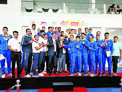 தேசிய குத்துச்சண்டை: சிவ தாபா, சஞ்சீத்துக்கு தங்கம்