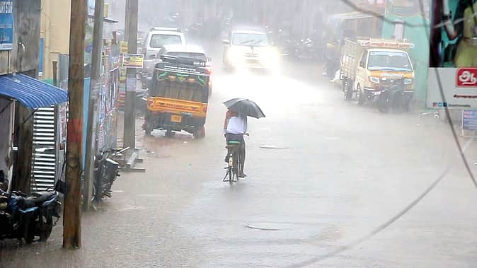 இது நோய்த்தொற்றுக் காலம்!  | வடகிழக்குப் பருவமழையை எதிர்கொள்ள எடுக்க வேண்டிய முன்னெச்சரிக்கை நடவடிக்கைகள் குறித்த தலையங்கம்