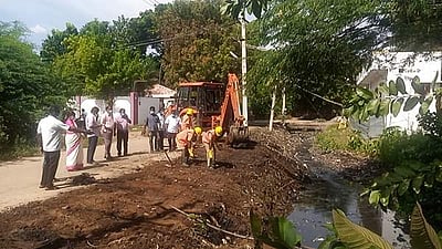 உசிலம்பட்டி நகராட்சி பகுதியில் வளர்ச்சி பணிகள் துவக்க விழா