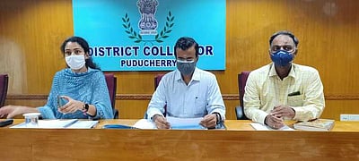 புதுவை உள்ளாட்சித் தோ்தல்:அரசியல் கட்சிப் பிரதிநிதிகளுடன் ஆலோசனை