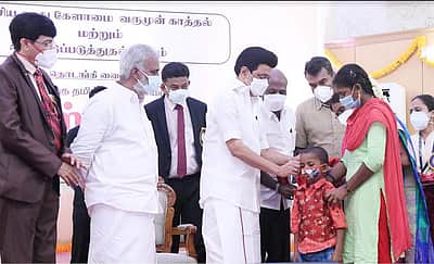 வானுயர வள்ளுவர் சிலை; வேலை கொடுக்க டைடல் பார்க்.. பசிக்கு உணவு: முதல்வரின் சரவெடி பேச்சு