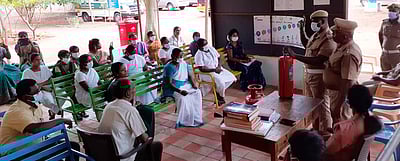 முதலூா்  அரசு  மருத்துவமனையில் தீத்தடுப்பு  ஒத்திகை