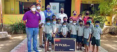 ஸ்ரீவில்லிபுத்தூர் அருகே ரவுண்ட் டேபிள் இந்தியா சார்பில் அரசுப் பள்ளிக்கு தொலைக்காட்சி