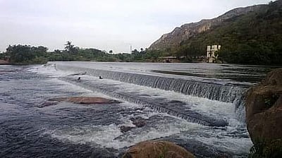 மன்னர்கள் தந்த மணிமகுடங்கள் தாமிரவருணி தடுப்பணைகள்