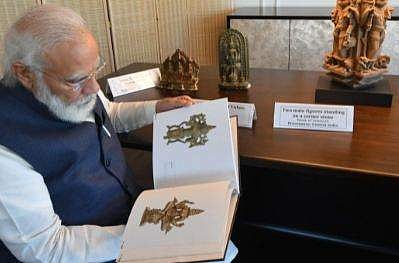 பிரதமர் மோடி மீட்டு கொண்டு வரும் இந்திய கலாசார சின்னங்கள்; முழு விவரம் இதோ