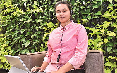 பார்வை குறைபாட்டை மீறிய சக்தி!